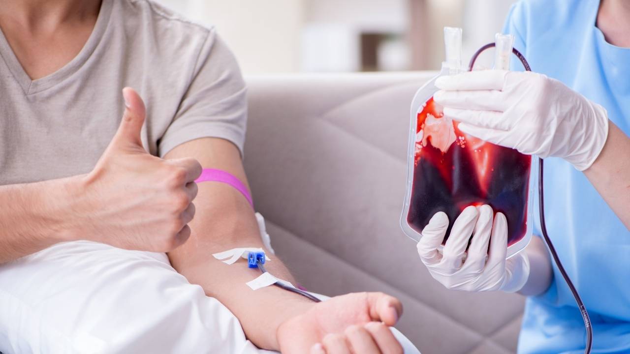 Sonhar com transfusão de sangue