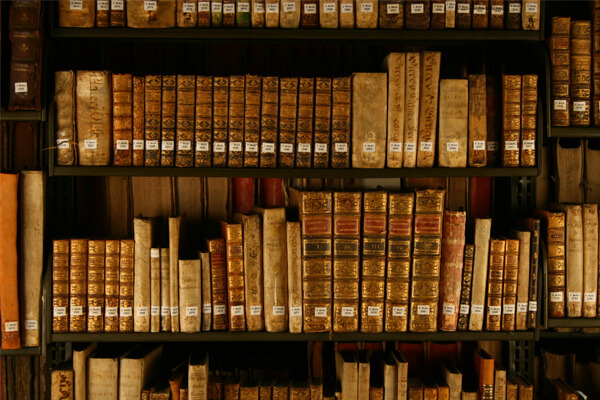 Sonhar com biblioteca: quais são os significados? Sonhar com biblioteca: quais são os significados?