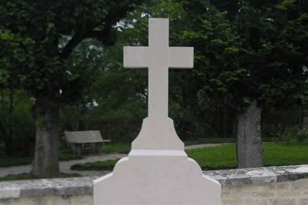 Sonhar com túmulo: quais são os significados?