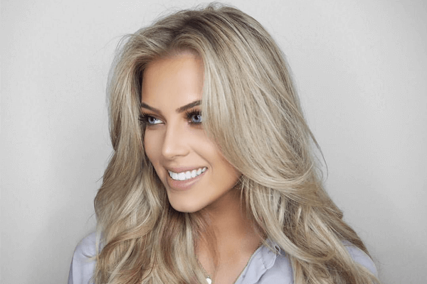 Sonhar com cabelo loiro