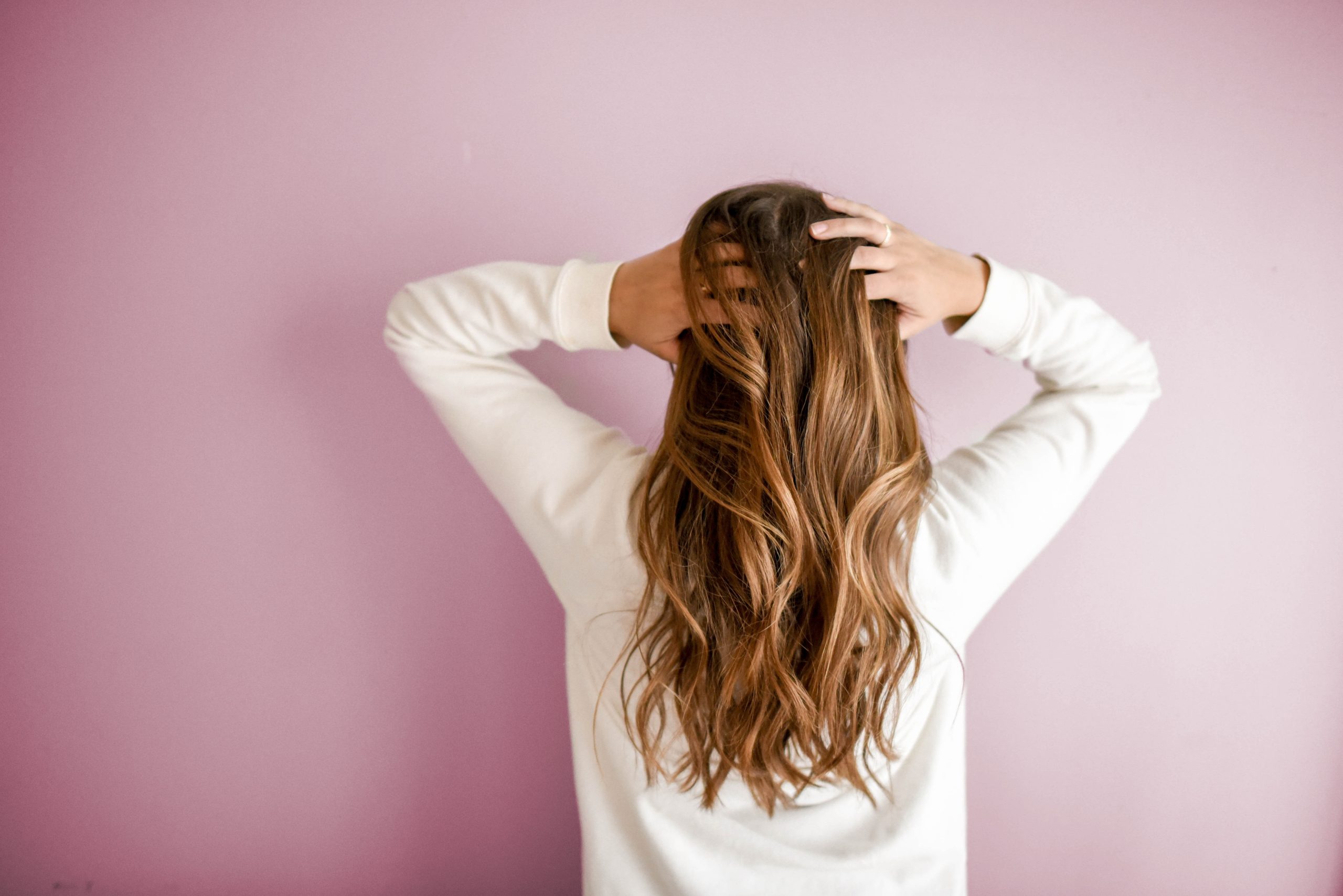 Simpatias para crescer o cabelo: Guia com as 5 MELHORES simpatias para cabelos