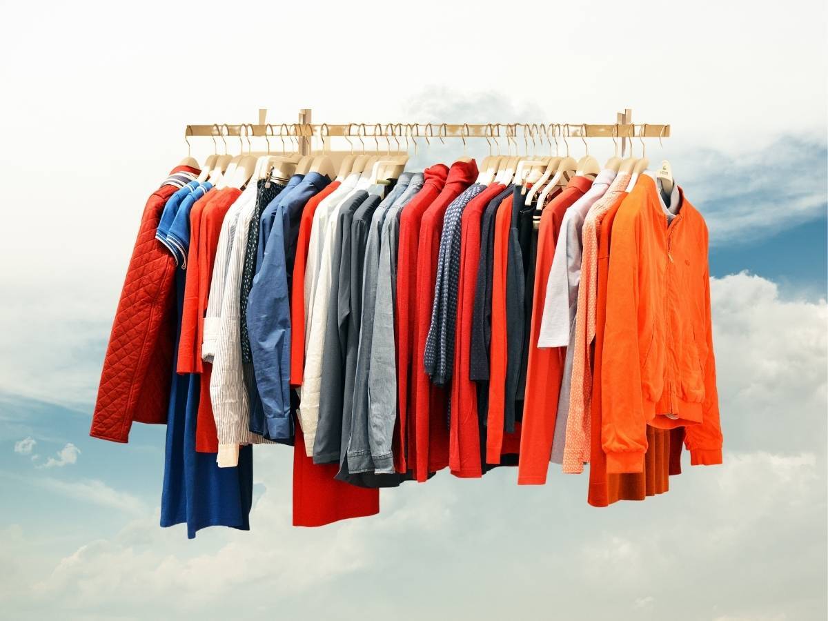 Sonhar com Roupas e Calçados