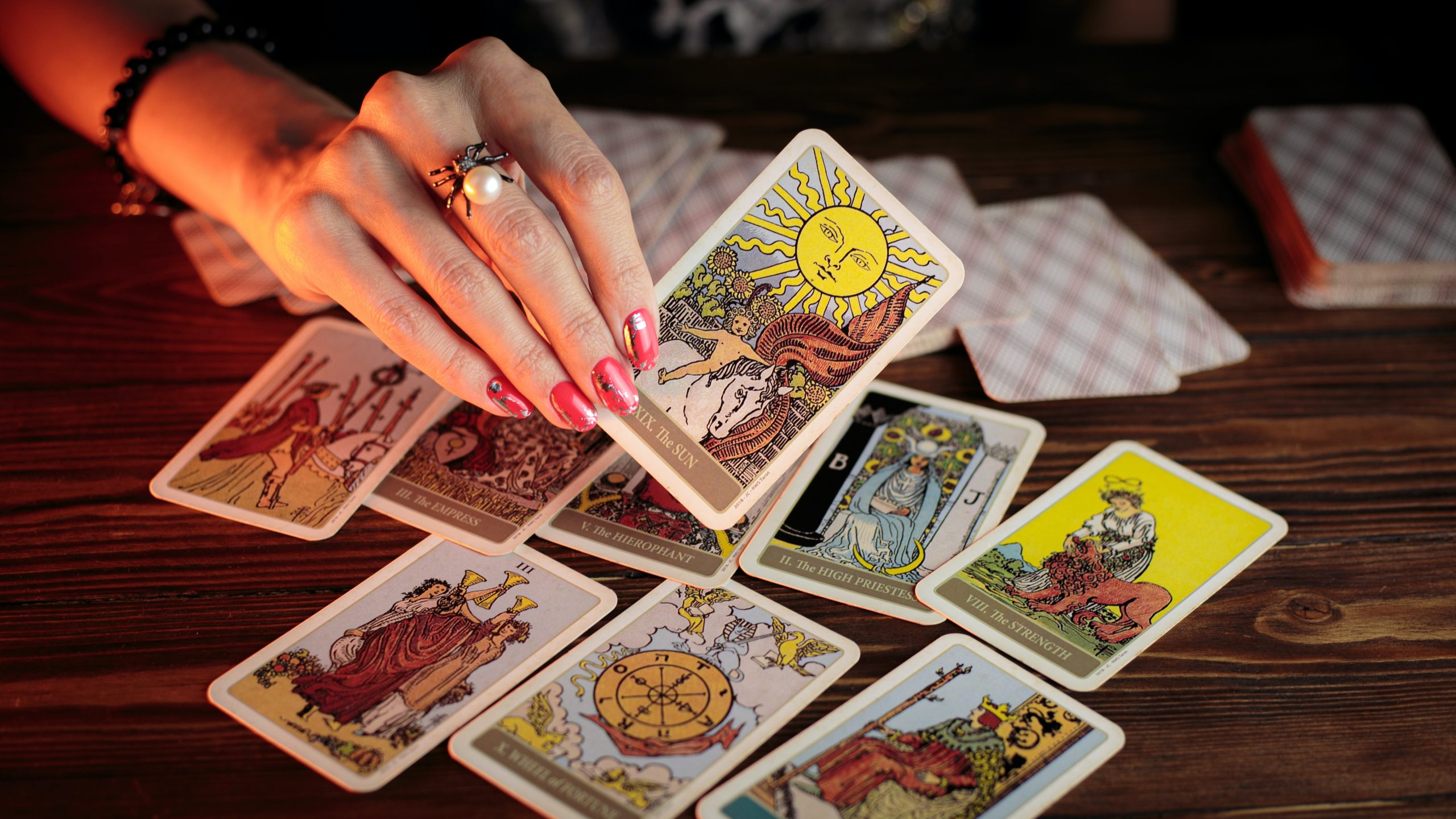 Baralhos de Tarot: os diferentes tipos e suas principais características